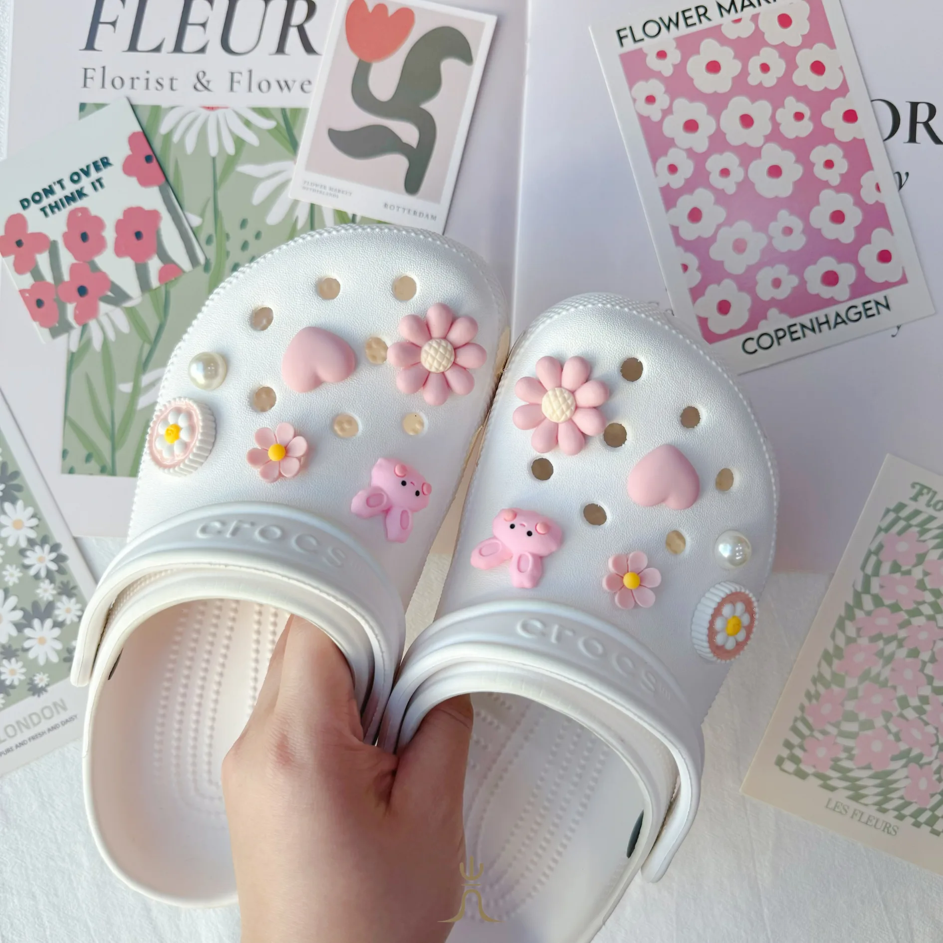 粉色兔子小花系列🐰｜Crocs鞋扣 - Image 1