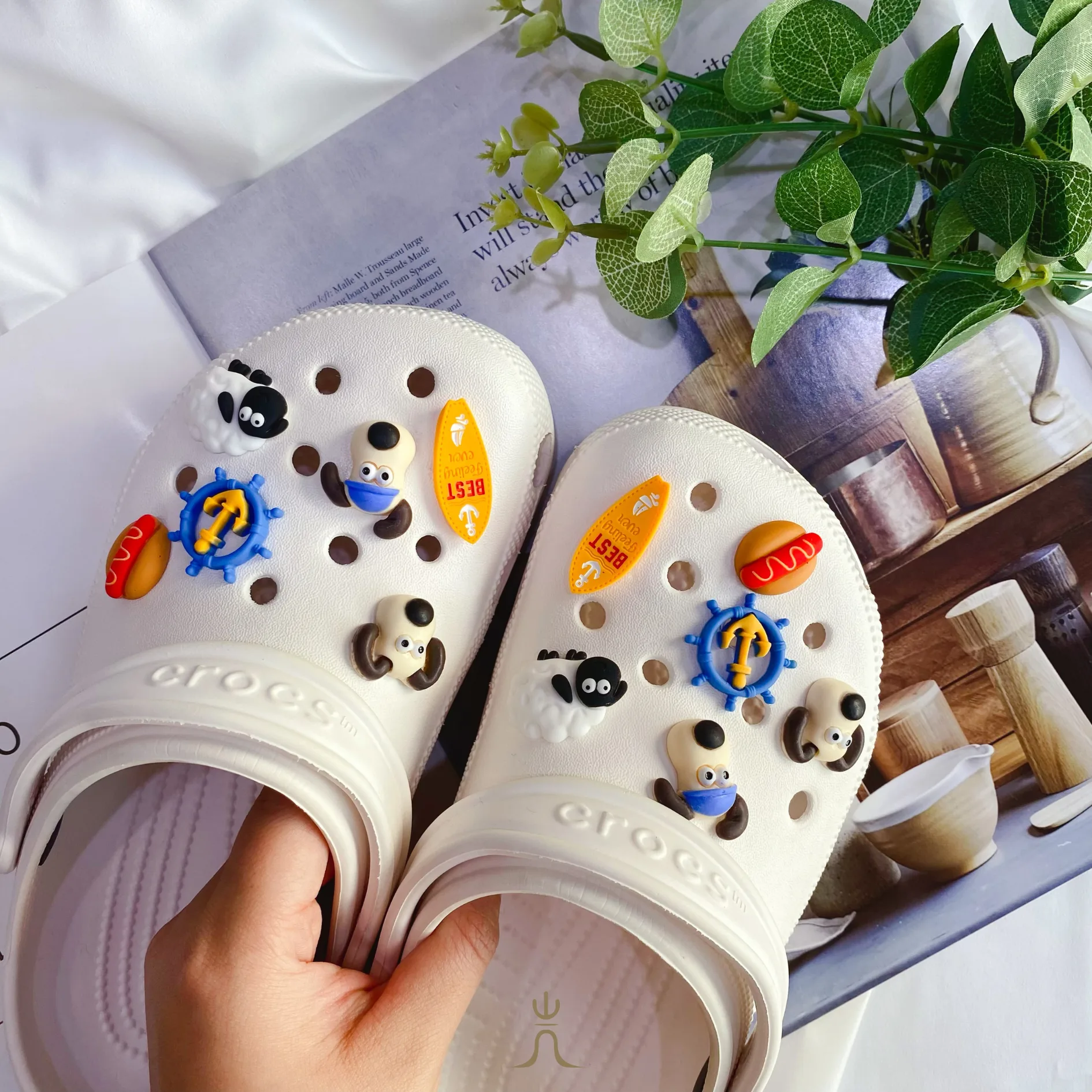 酷狗水手系列｜Crocs鞋扣
